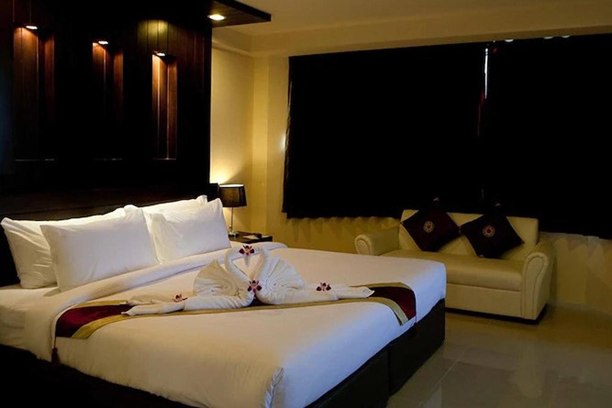 Suncity Hotel Pattaya Exterior foto